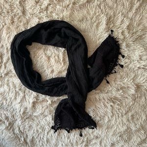 UNKNOWN Black Lace Scarf